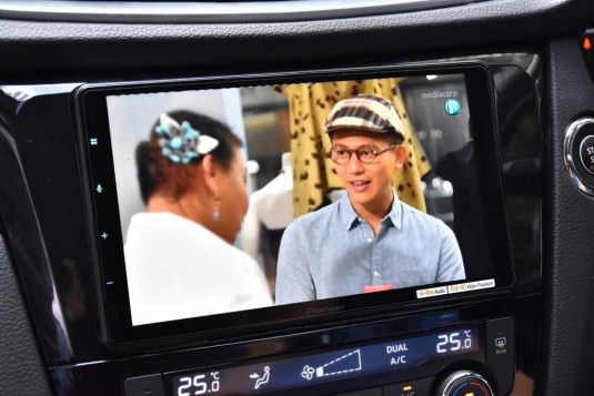 Pioneer DMH-ZF9350bt wireless carplay stereo